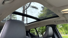 Volvo XC40 2.0 B4P Ultra Dark 5dr Auto Petrol Estate